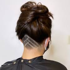A shaved side crown is complemented and contrasted, with decadent and sumptuous waves. 50 Best Undercut Hairstyles For Women To Try In August 2021