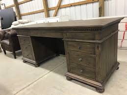 Rh st james desk tablepro. Jefferyv Corum