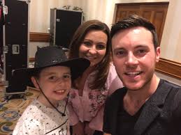 Donna Hennessy (@hennodon)