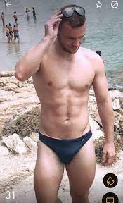 Briefs&speedos on X: Big bulge in speedos t.coBKJfFjbikA  X