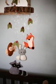 Mobile Selber Basteln Kreative Bastelideen Fur Ein Tolles Babymobile Baby Mobile Baby Jungenzimmer Babymobile