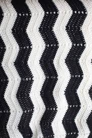 Black And White Chevron Crochet Blanket Black And White Chevron Crocheted Blanket By Thisvintagething Crochet Blanket Chevron Chevron Crochet Crochet