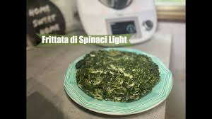 Senza ombra di dubbio si tratta di una pietanza molto semplice da preparare, che però si rivela una vera e propria delizia soprattutto se viene mangiata quando è ancora calda e filante. Frittata Di Spinaci Al Vapore Ricetta Light Con Il Bimby Youtube
