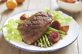 Trois façons simples de cuisiner les pieds de cochons. Comment Cuisiner Un Magret De Canard Temps De Cuisson Et Recettes Terrafemina