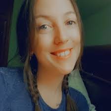 Sydney Sweeney goes viral after fans notice her allegedly pirating 'Law &  Order'