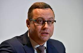 В чехии истерика и паника, политики и чиновники бегают по кабинетам, звонят, кричат — обвиняют друг друга в предательстве. Proc Je Duveryhodnost Pavla Zemana Sporna A Proc Jeho Pad Nestoji Za Demonstraci Forum24