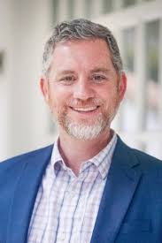 Daniel Schenkel's Instagram, Twitter & Facebook