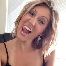 Gillian Dalton (@Gillian_Dalton)