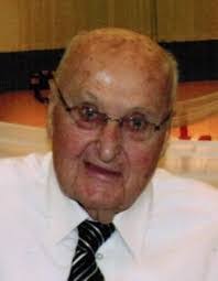 Daniel Oftedahl's Instagram, Twitter & Facebook