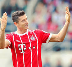Ladies And Gentlemen Robert Lewandowski Rl9 Miasanmia Packmas Fcbayern Weiterimmerweiter Bayern Munich Lewandowski Robert Lewandowski