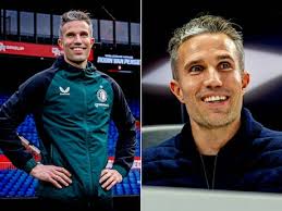 Feyenoord bevestigt komst Robin van Persie als nieuwe coach: 'Iedereen weet  hoe bijzonder mijn band met deze club is' | Voetbal | tubantia.nl