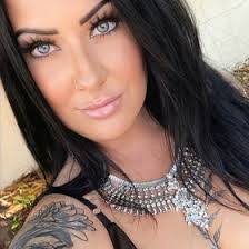 Taylor Wendt's Instagram, Twitter & Facebook