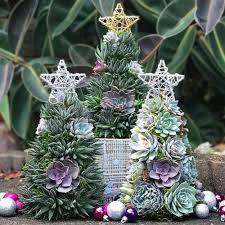 These 60 tree decorating ideas are the perfect way to celebrate the holiday. Cracker Barrel Christmas Take Out Dinner 26 Restaurants Open On Christmas Day Places To Eat On Christmas Cracker Barrel Does Offer Their Heat N Serve For Pick Up On Christmas