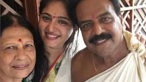 Reports are there that anushka has always. Baahubali Star Anushka Shetty Makes The Sweetest Post On Her Parents Anniversary Check It Out