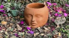 Facebook says new messenger for iOS is two times faster, one-fourth  original size