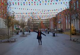 Saloni Compares Leeds with Drexel University