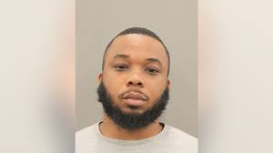 Suspect wanted for allegedly robbing, choking his ex-girlfriend: Houston  police