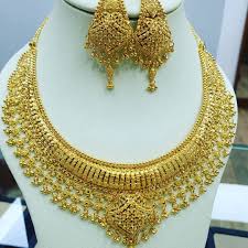 2 680 Likes 23 Comments Shaandar Jeweller Shaandarjeweller On Instagram October Deals Gold Jewelry Fashion Bridal Gold Jewellery Gold Jewels Design