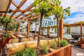 Le Perchoir Porte De Versailles Pictures Of The Rooftop Urban Farm In Paris Sortiraparis Com