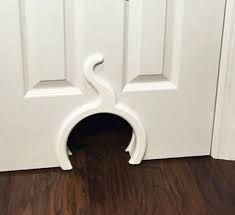 10 Truly Amazing Cat Doors And Entryways Cat Door Unique Cats Cat Diy