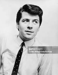 Mark Pender's Instagram, Twitter & Facebook