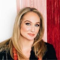 Chelsea Knapp's Instagram, Twitter & Facebook