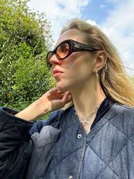 Molly Irwin (@clyxer312409)