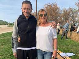 Nel suo palmarés, valentino rossi in 23 anni di carriera può vantare veramente tanti successi. Valentino Rossi E Francesca Coppia Con Un Cuore Grande Storie Sotto L Albero Prima Como