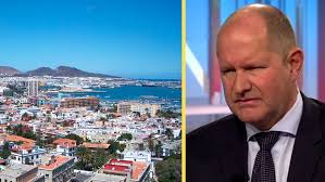 Dan eliasson kritiserades efter att ha rest till kanarieöarna för att besöka sin dotter. P7q Brl8xvnvem