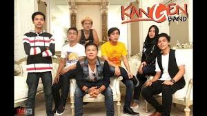 Tuhan setiap detik demi detik ku slalu merindukannya slalu tentang dirinya semua tentangnya. Chord Kunci Gitar Dan Lirik Lagu Cahaya Kangen Band Cinta Memang Membutakan Mata Tribun Padang