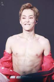 Body, shirtless shower scene, 6 pack abs, sexyexo'luxion dot in seoul. Xiumin Abs Exo Exo Xiumin Exo Luxion