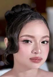 Prom Makeup Tips by Ella Mae Molina