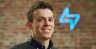 Man faces charges allegedly striking 17-year-old girl