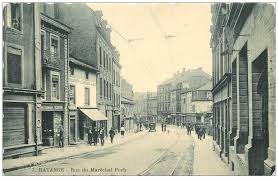 Située en lorraine, elle fait partie depuis le 1er janvier 2016, de la région administrative grand est. 57 Hayange Hayingen Rue Du Marechal Foch 1930 Bords Denteles A La Ficelle