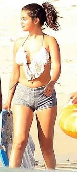 Williams' biggest tip for avoiding camel toe is to never go commando when wearing thin, stretchy fabrics. Cameltoe