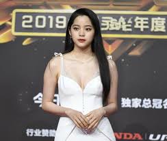 歐陽娜娜nana ouyangyoutube stats & analytics dashboard export. 19å²æ¬§é˜³å¨œå¨œçº¢æ¯¯å¤§ç§€äº‹ä¸šçº¿ è½»ç†Ÿè·¯çº¿å¥³äººå'³åè¶³ å°å§'å¨˜å˜å¤§äº† çŸ¥ä¹Ž