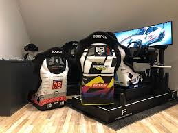 Braum universal racing seats are perfect for those who want to improve the looks, comfort and stability of their seats without sacrificing practicality. Acontour Racing Seat