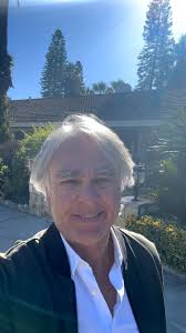 Friday Caravan. 4456 Estrondo Encino. Mid-century 4 BR