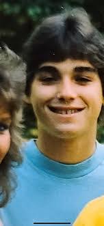 Elaine Ditzel's Instagram, Twitter & Facebook