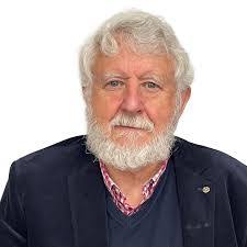 Jan Leighton's Instagram, Twitter & Facebook