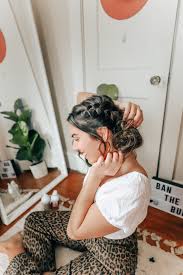 If you guys don't know, we only wash our hair once a week to maintain our color. 3 Easy Hairstyles For Dirty Hair That Look Like You Tried