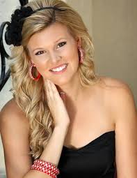 Liz Everett ( Crown Style Glam)