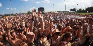 For the last 20 years freqs from all over the world come over to celebrate. Das Lineup Des Fm4 Frequency Festivals 2018 Fm4 Orf At