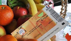 Les titres restaurant ne peuvent être utilisés en dehors de leur période de validité : Le Plafond Des Tickets Restaurant Va Passer De 19 A 95 Euros L Express