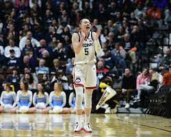 Paige Bueckers flexed and dominated when UConn women's basketball needed  her most: 'She's different'