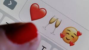 See how emoji looks on other devices and create emoji pictures! Emojis Replace Bouquet As Russian Couple Wed Over Live Stream