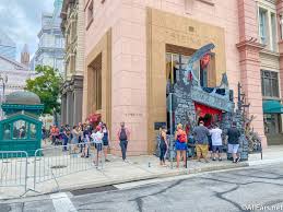 The show was closed in 2015 to make way for fast and furious: Today S The Day O The New Beetlejuice Room Has Made A Frightening Appearance At The Tribute Store In Universal Orlando Allears Net