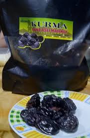 Kurma ajwa dianggap sebagai yang terbaik di dunia dan sangat istimewa terutama bagi kaum muslim kerana kurma berkenaan mempunyai berbagai khasiat dan ia merupakan kegemaran nabi. Kekal Bertenaga Dengan Kurma Ajwa Asli Madinah Rihura Cahaya Hayati