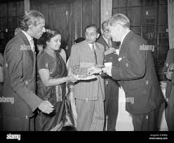 Women in india 1940s Black and White ...