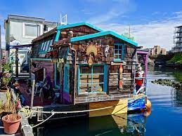 Find the perfect houseboat party stock photos and editorial news pictures from getty images. The Best Houseboat Party Spots For 2017 Best Travel Websites